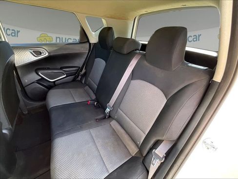 Used 2020 Kia Soul LX FWD image 14
