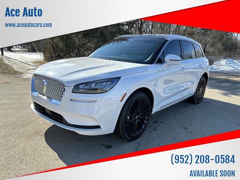 Used 2022 Lincoln Corsair Reserve w/ Luxury Package image 1