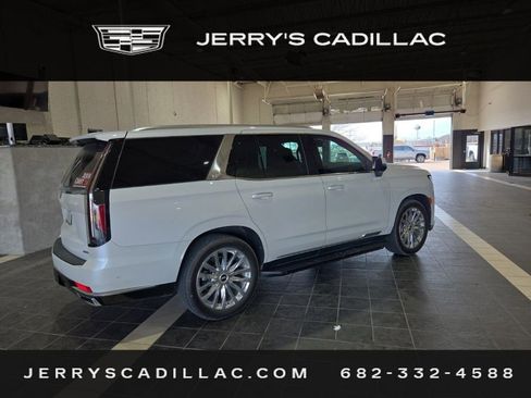 Certified 2023 Cadillac Escalade Premium Luxury w/ Performance Package image 5