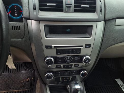 Used 2012 Ford Fusion SE image 5