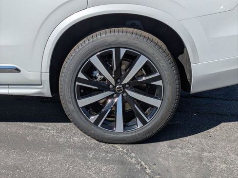 New 2026 Volvo XC90 B5 Core w/ Protection Package Premier image 6