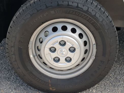 Used 2025 RAM ProMaster 2500 w/ Convenience Group image 11