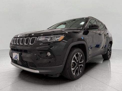 Used 2023 Jeep Compass Limited AWD/4WD image 13