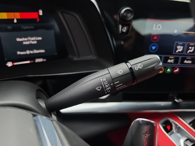 Used 2021 Chevrolet Corvette Stingray Preferred Cpe w/ Z51 Performance Package RWD image 17
