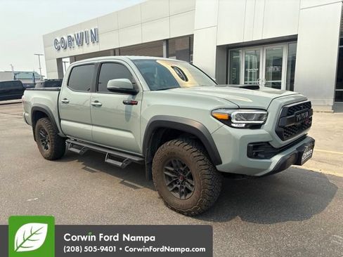 Used 2021 Toyota Tacoma TRD Pro AWD/4WD image 4
