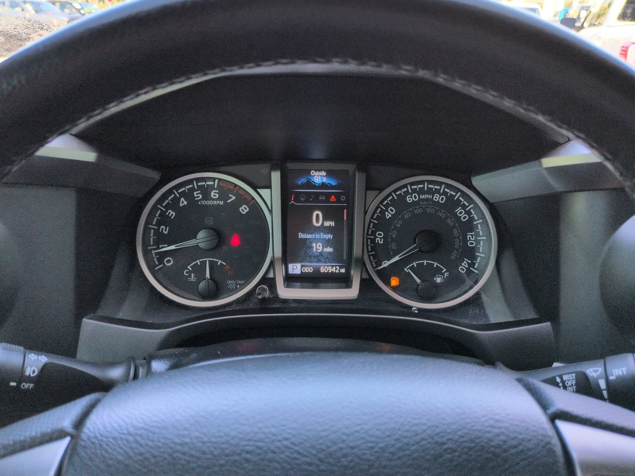 Used 2023 Toyota Tacoma SR5 AWD/4WD image 27