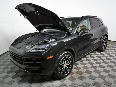 New 2026 Porsche Cayenne AWD/4WD image 33