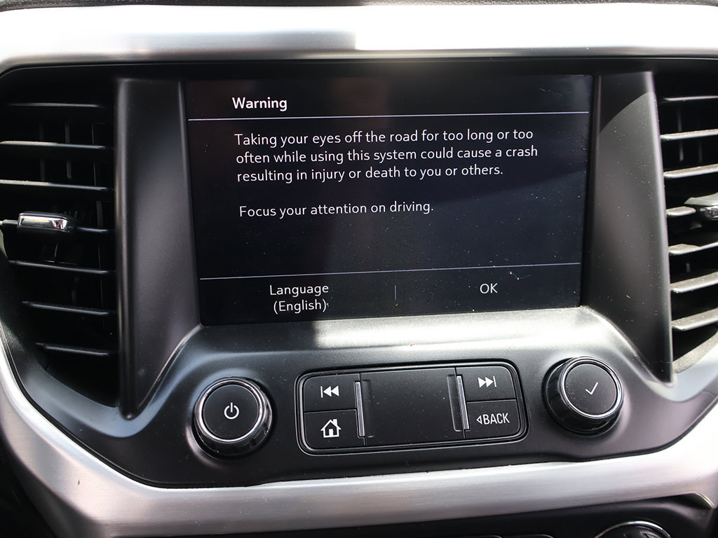 Used 2020 GMC Acadia SLT w/ Driver Alert Package II FWD image 50