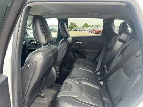 Used 2023 Jeep Cherokee Altitude Lux image 10