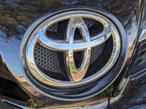 Used 2015 Toyota RAV4 XLE image 7