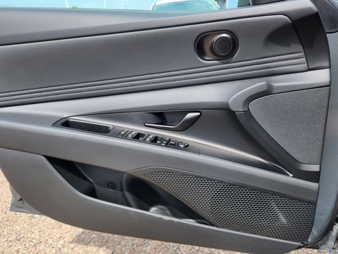 New 2025 Hyundai Elantra Sport image 6