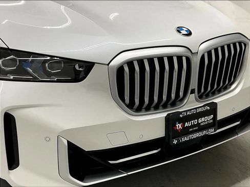 Used 2026 BMW X5 xDrive40i AWD/4WD image 38