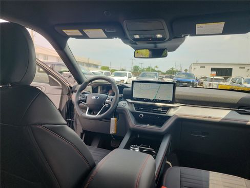 New 2025 Ford Explorer ST-Line w/ Premium Package image 26