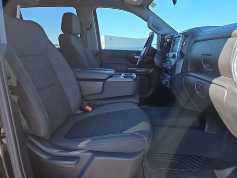 Used 2022 Chevrolet Silverado 3500 LT w/ Convenience Package image 15