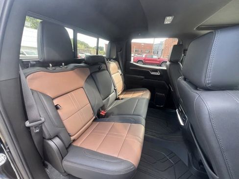 New 2025 Chevrolet Silverado 1500 High Country w/ High Country Premium Package image 26
