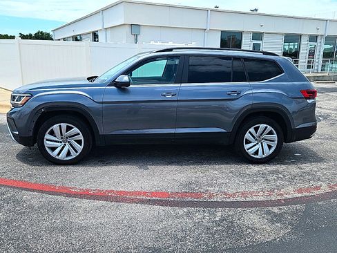 Used 2021 Volkswagen Atlas SE AWD/4WD image 3