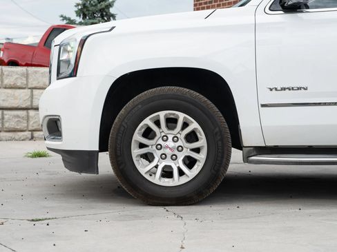Used 2015 GMC Yukon SLT w/ Open Road Package AWD/4WD image 4