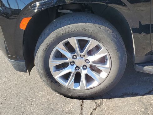 Used 2023 Chevrolet Tahoe Premier w/ Advanced Technology Package image 10