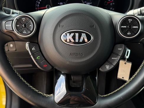 Used 2015 Kia Soul + w/ Audio Package image 19