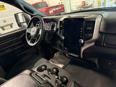 Certified 2025 RAM 2500 Big Horn AWD/4WD image 13