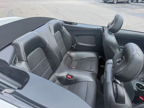 Used 2019 Ford Mustang Premium RWD image 14