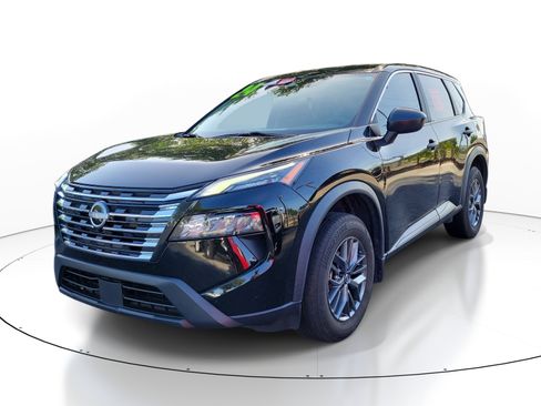 Certified 2024 Nissan Rogue S image 3