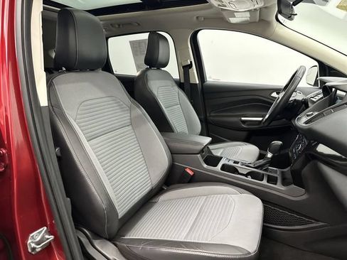 Used 2018 Ford Escape SE w/ SE Sport Appearance Package AWD/4WD image 27