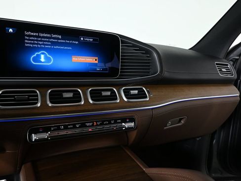 Certified 2024 Mercedes-Benz GLE 53 AMG 4MATIC image 13