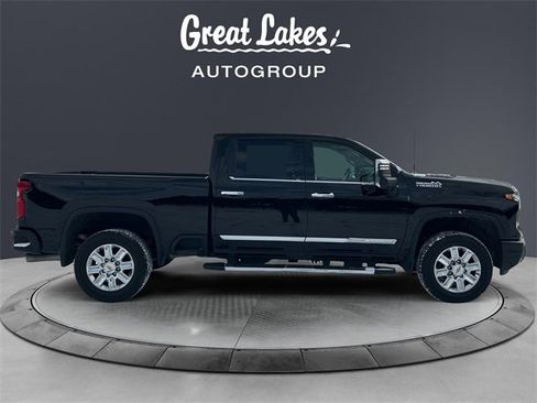 Used 2024 Chevrolet Silverado 2500 High Country w/ Technology Package image 6