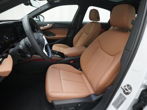 Used 2025 Audi A5 2.0T Premium Plus w/ Premium Plus image 6