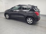 Used 2020 Chevrolet Trax LT w/ LT Convenience Package image 3
