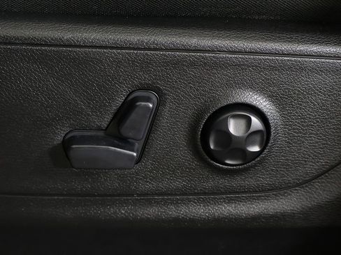 Used 2019 RAM 1500 Big Horn image 30