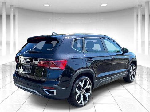 Used 2023 Volkswagen Taos SEL AWD/4WD image 8
