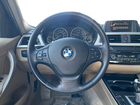 Used 2016 BMW 320i Sedan image 12