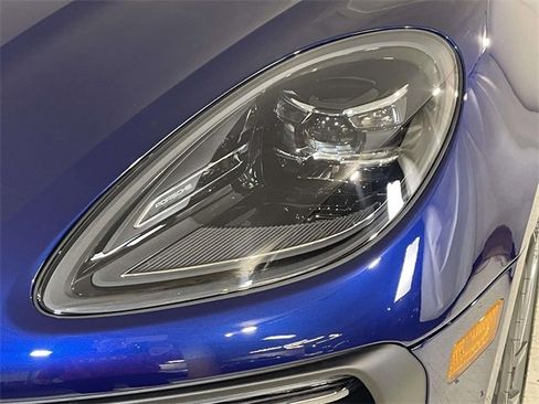 New 2026 Porsche Macan Turbo image 11