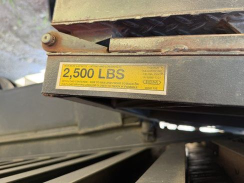 Used 2023 Ford F650 2WD Regular Cab Super Duty image 17
