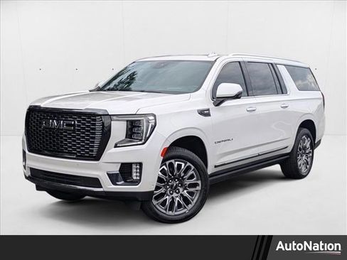 Used 2023 GMC Yukon XL Denali Ultimate image 1