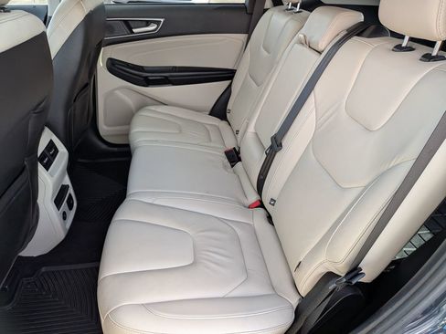 Used 2022 Ford Edge Titanium AWD/4WD image 28