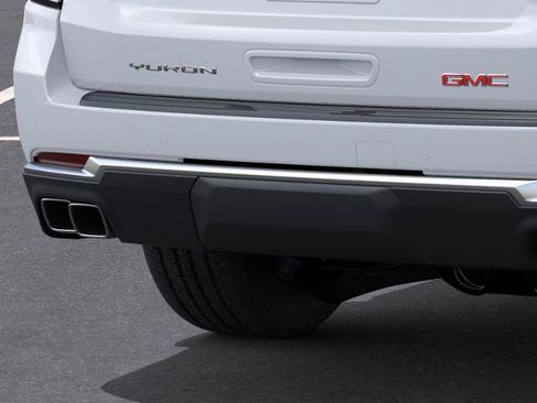New 2026 GMC Yukon Denali w/ Sun & Power Step Package AWD/4WD image 38