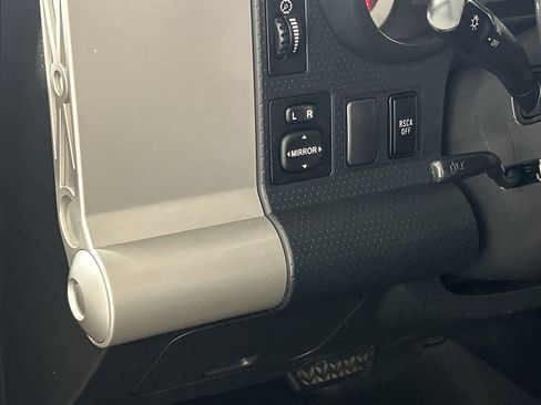 Used 2014 Toyota FJ Cruiser 4WD w/ Upgrade Package image 12