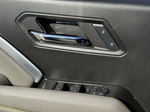 Used 2024 Chevrolet Colorado ZR2 image 25