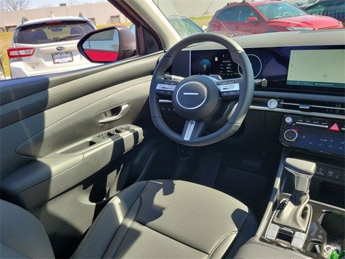 Certified 2025 Hyundai Tucson SEL image 14