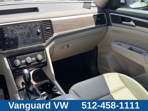 Used 2022 Volkswagen Atlas SE AWD/4WD image 28