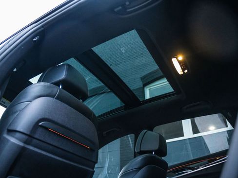 Used 2018 BMW 640i Gran Turismo xDrive w/ M Sport Package image 23