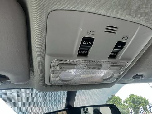 Used 2013 Toyota RAV4 XLE FWD image 39