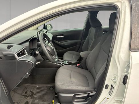 Used 2020 Toyota Corolla LE FWD image 10