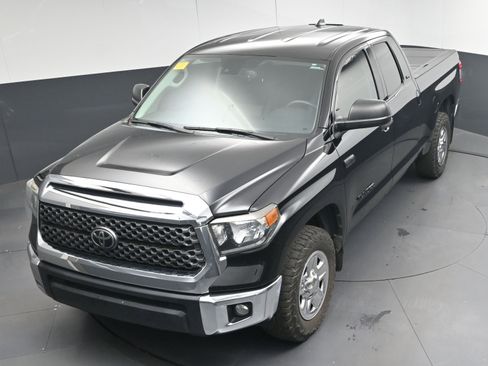 Used 2021 Toyota Tundra SR5 w/ SR5 Upgrade Package image 30