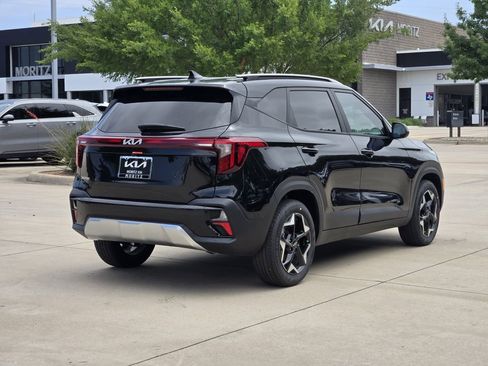 New 2026 Kia Seltos S FWD image 4