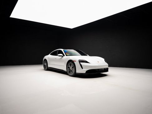 Used 2023 Porsche Taycan w/ Premium Package image 78