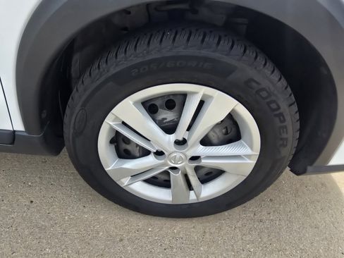 Used 2021 Nissan Kicks S FWD image 10